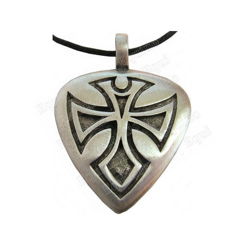 Pendentif coeur – Croix