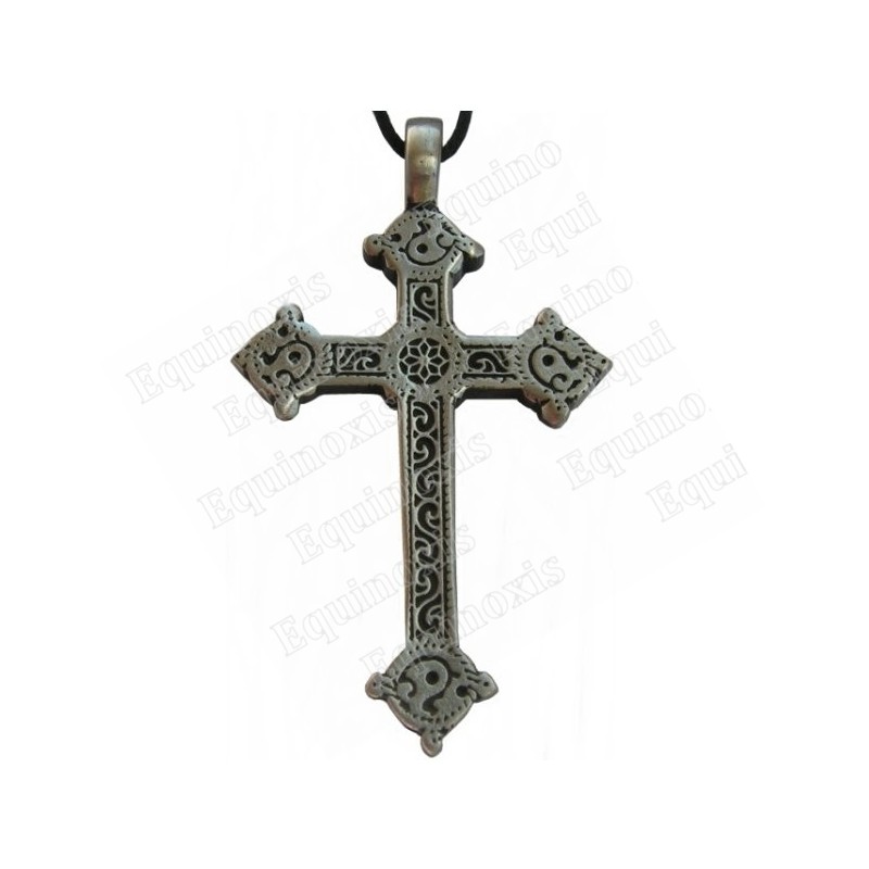 Pendentif croix – Croix dentelée